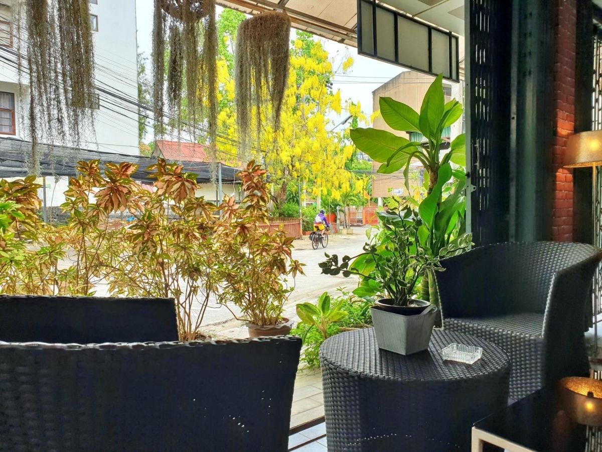Bed&Terrace pensión Chiang Mai Exterior foto