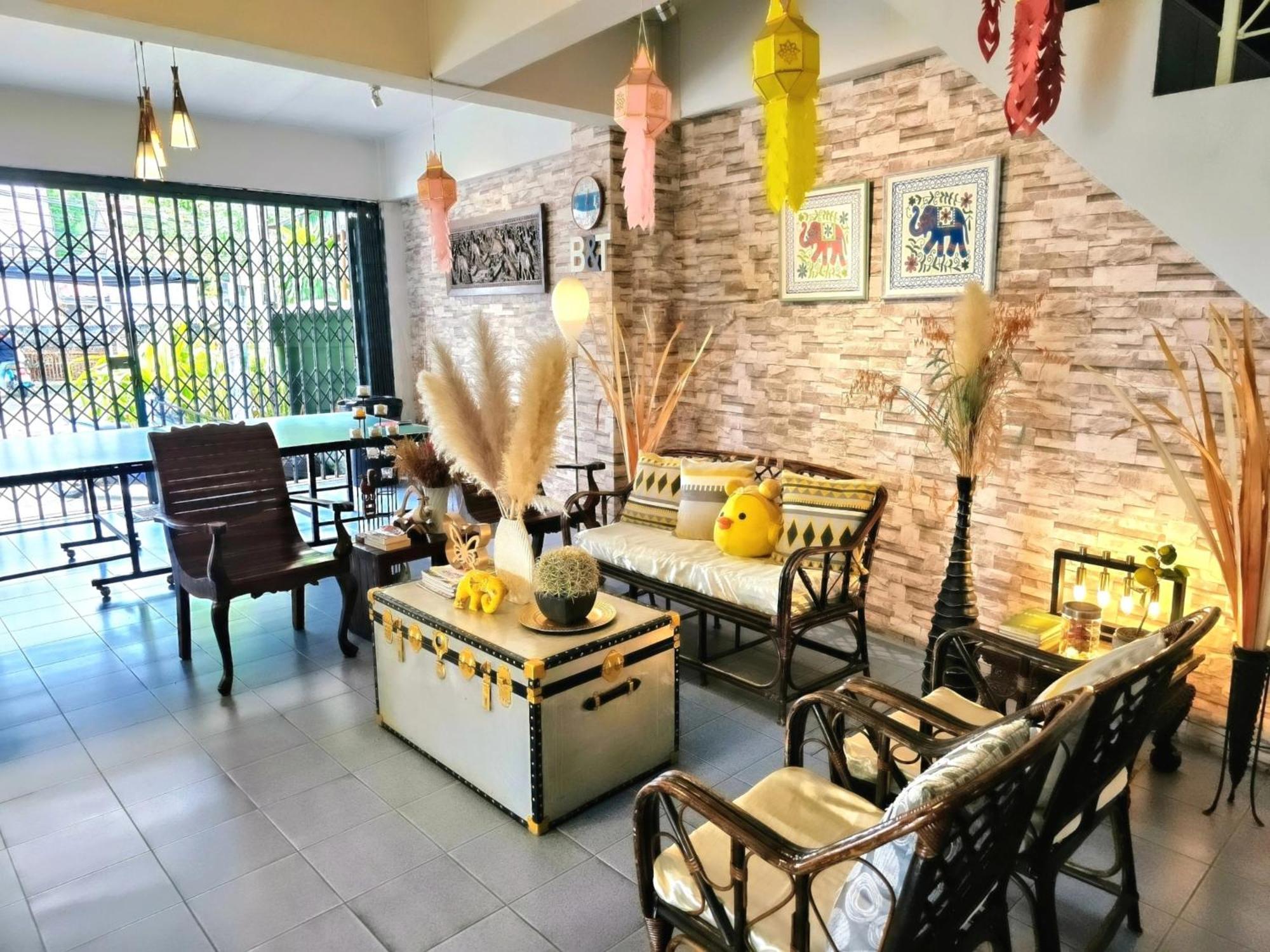 Bed&Terrace pensión Chiang Mai Exterior foto